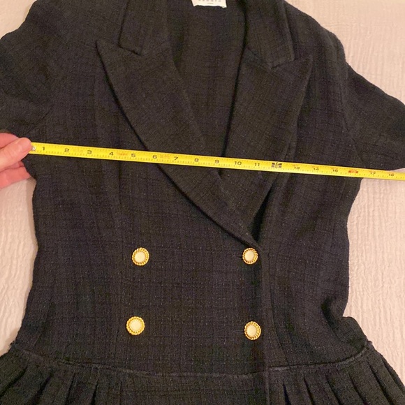 SANDRO SHORT SLEEVE TWEED COAT DRESS. Size 36 - Picture 10 of 11